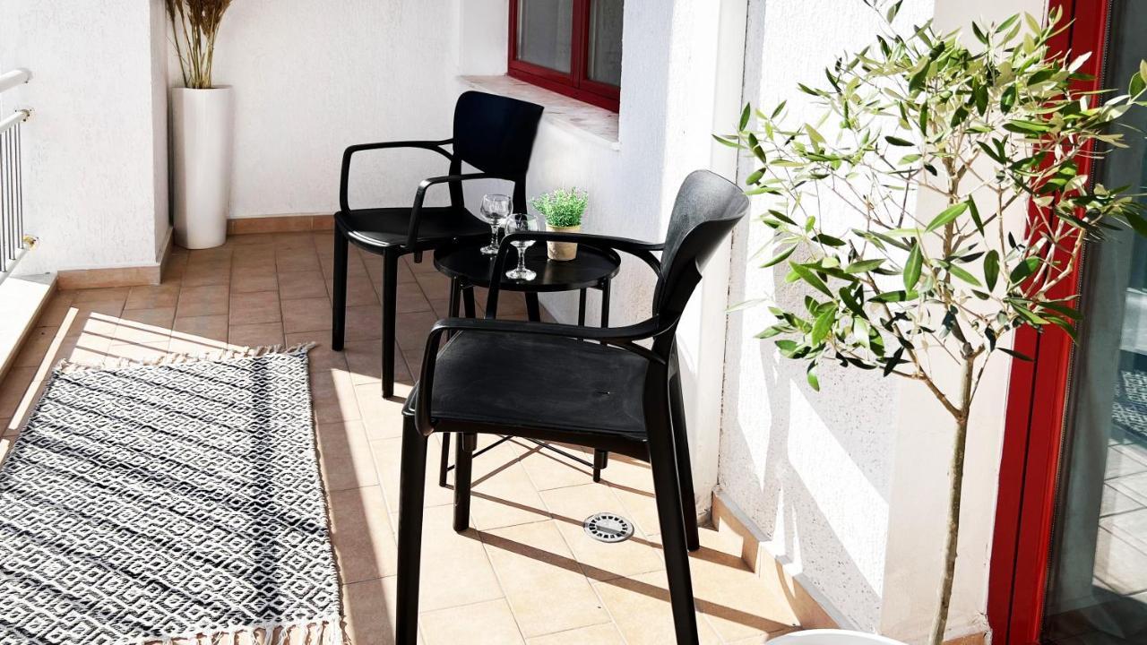 Lilly'S Apartment Plazh Durrës Buitenkant foto